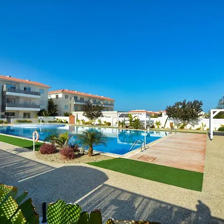 Apartment Mythical Sands For 6 People Paralimni